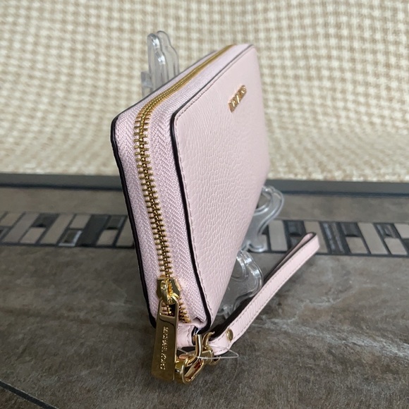 Michael Kors Jet Set Travel Large Travel CONTINENTAL Wristlet-Wallet - Picture 9 of 16